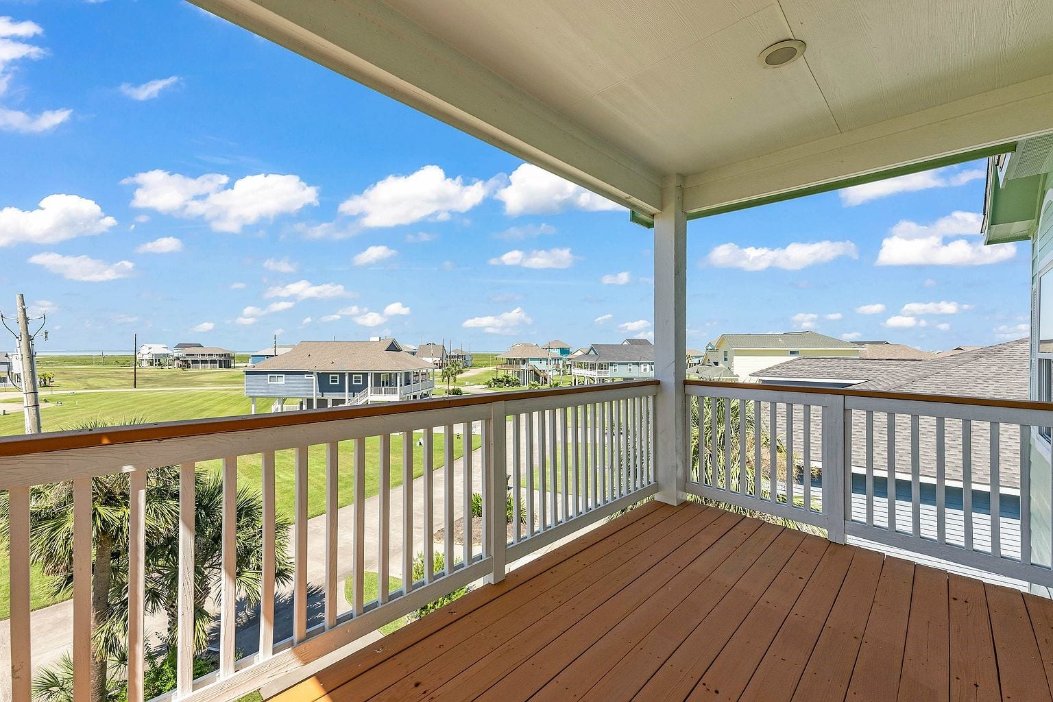 25043 Sausalito Drive, Galveston, TX 77554 25043 Sausalito Drive, Galveston, TX 77554