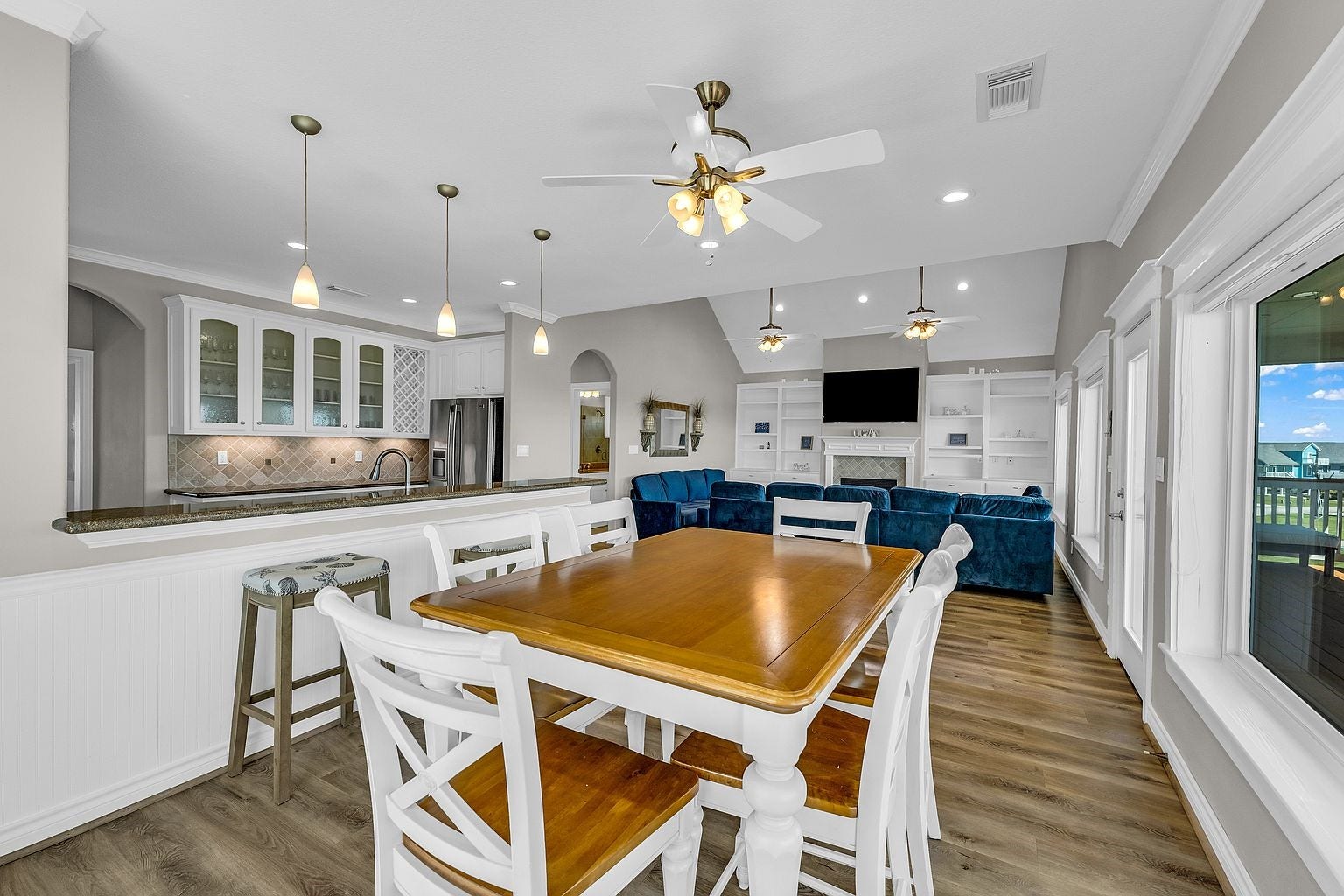 25043 Sausalito Drive, Galveston, TX 77554 25043 Sausalito Drive, Galveston, TX 77554