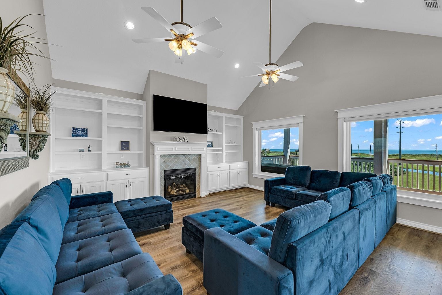 25043 Sausalito Drive, Galveston, TX 77554 25043 Sausalito Drive, Galveston, TX 77554