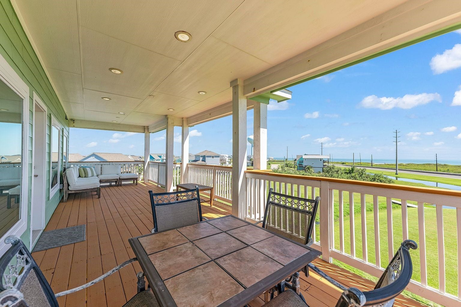 25043 Sausalito Drive, Galveston, TX 77554 25043 Sausalito Drive, Galveston, TX 77554