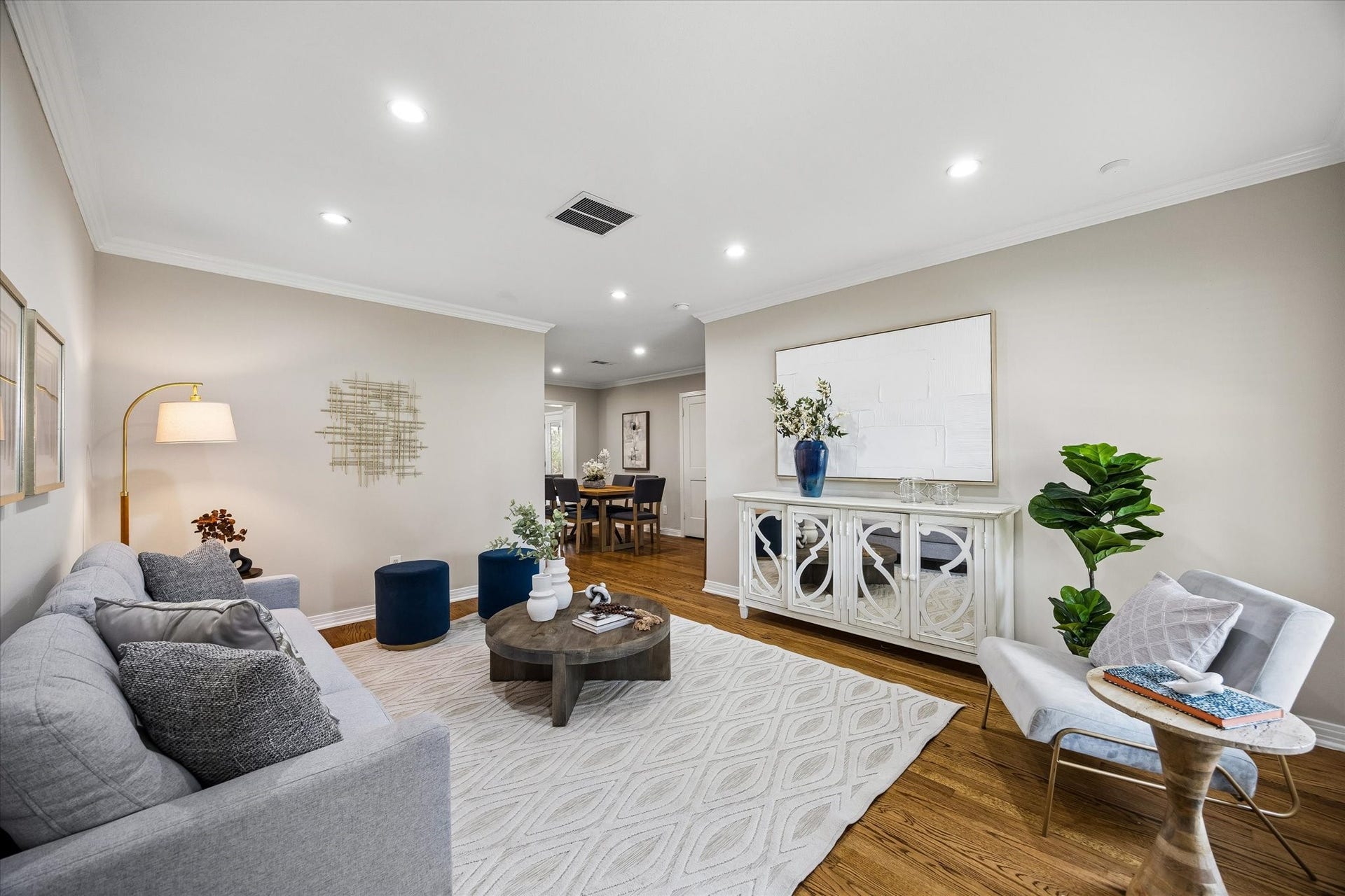 2214 Bron Holly Drive, Houston, TX 77018 Thoughtfully refreshed interiors offer an elegant setting for gathering and entertaining.