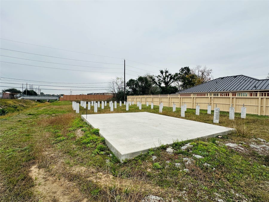 Property photo for 4406 Hollow Hook Road, Houston, TX