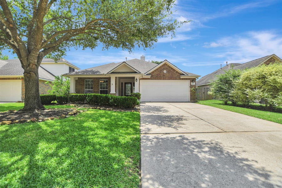 Property photo for 11915 Lois Lane Drive, Pinehurst, TX