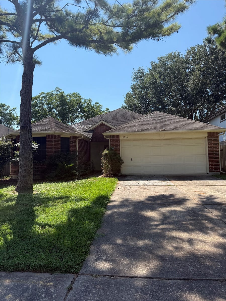 Property photo for 16930 Blue Mist Circle, Sugar Land, TX