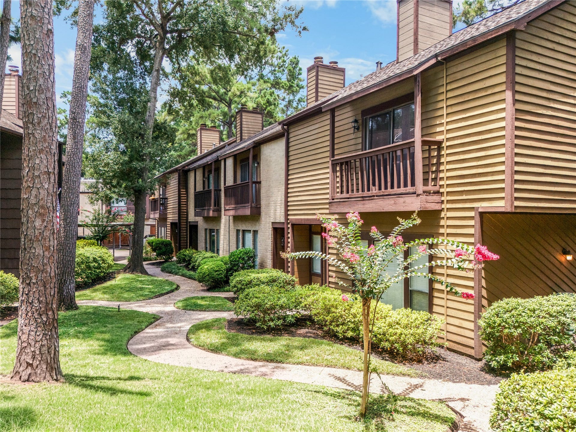 11711 Memorial Drive, #593, Houston, TX 77024 Mature trees and landscaped walkways bring a peaceful, established feel to everyday life at Hudson Oaks.