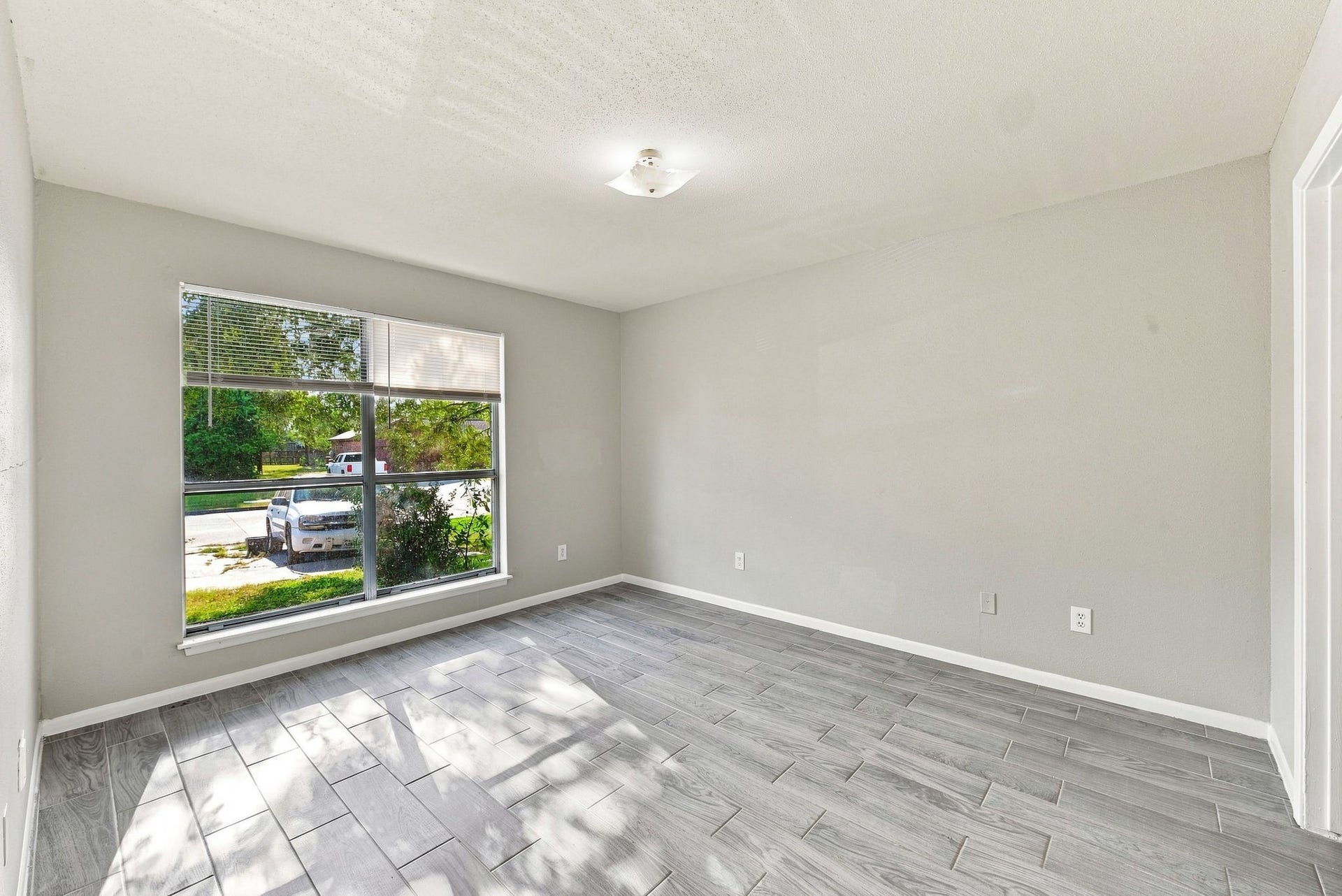 4023 Briarglen Drive, #1, Dickinson, TX 77539 4023 Briarglen Drive, #1, Dickinson, TX 77539