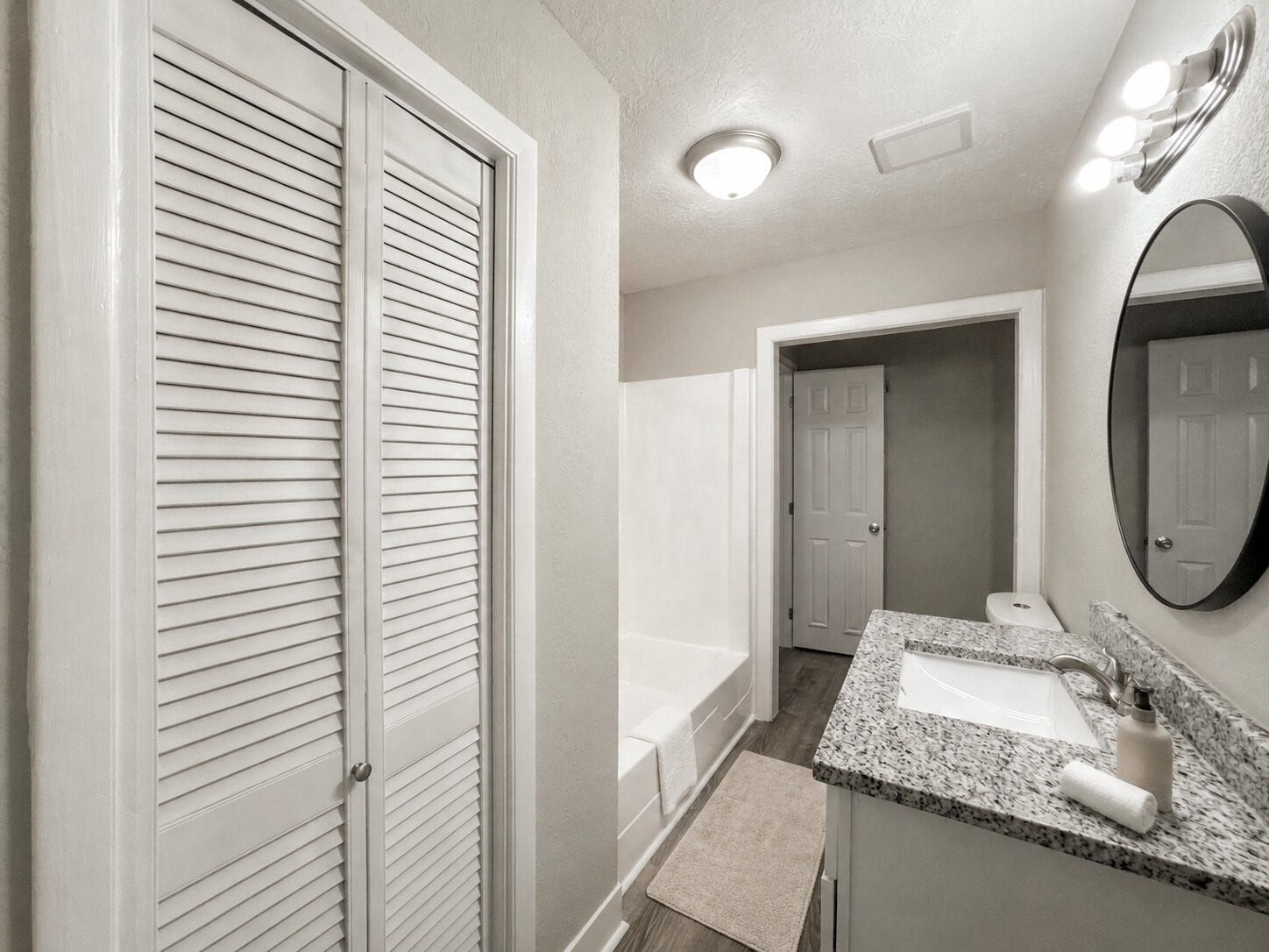 121 Lake Road, La Marque, TX 77568 *This photo is virtually staged*