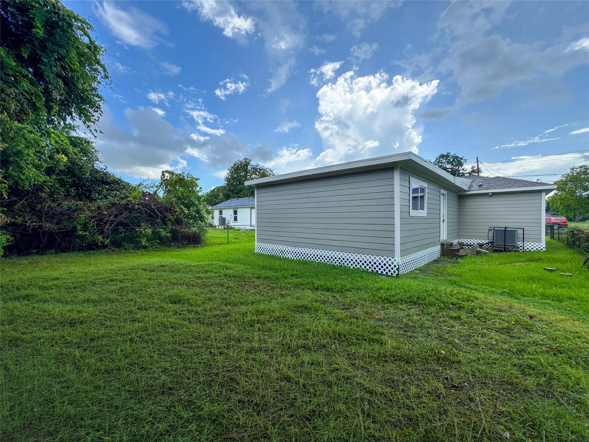 121 Lake Road, La Marque, TX 77568 121 Lake Road, La Marque, TX 77568