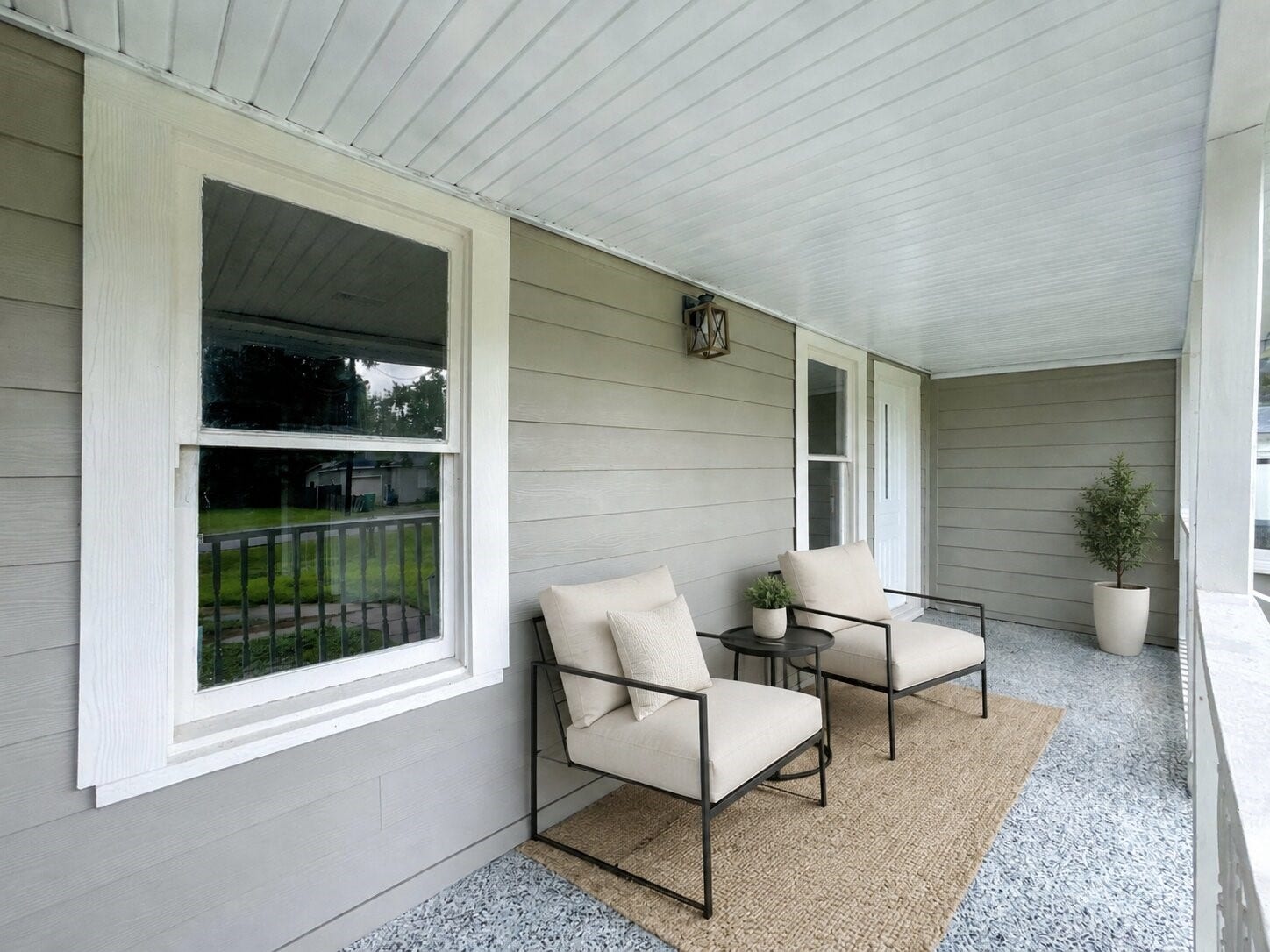 121 Lake Road, La Marque, TX 77568 *This photo is virtually staged*