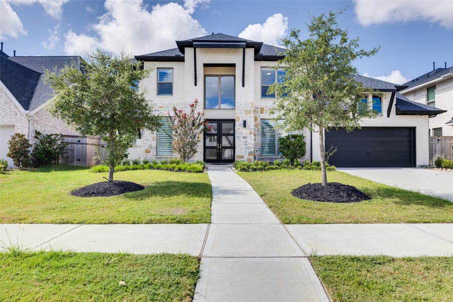 Property photo for 29823 Longleaf Grove Lane, Fulshear, TX