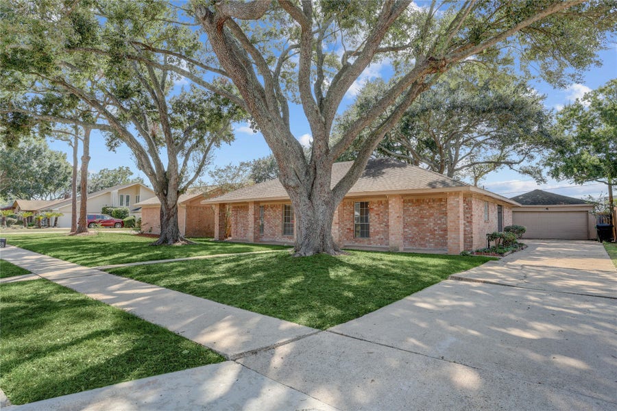 Property photo for 15118 Steeplechase Road, Missouri City, TX