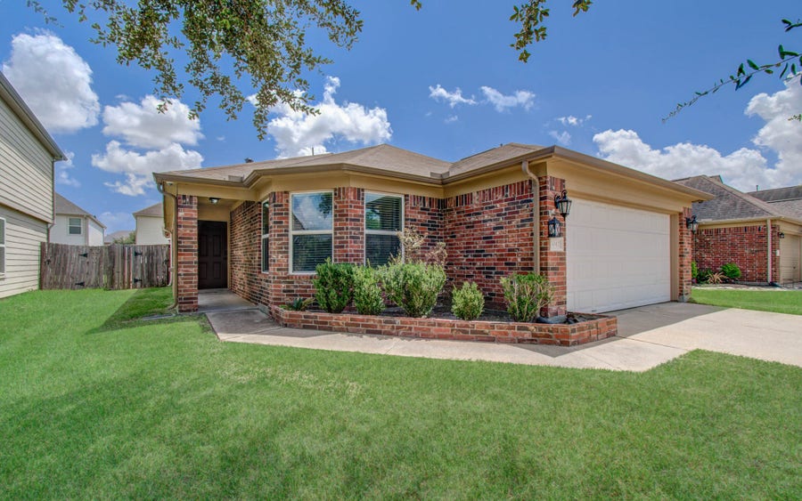 Property photo for 3042 Thicket Path Way, Katy, TX