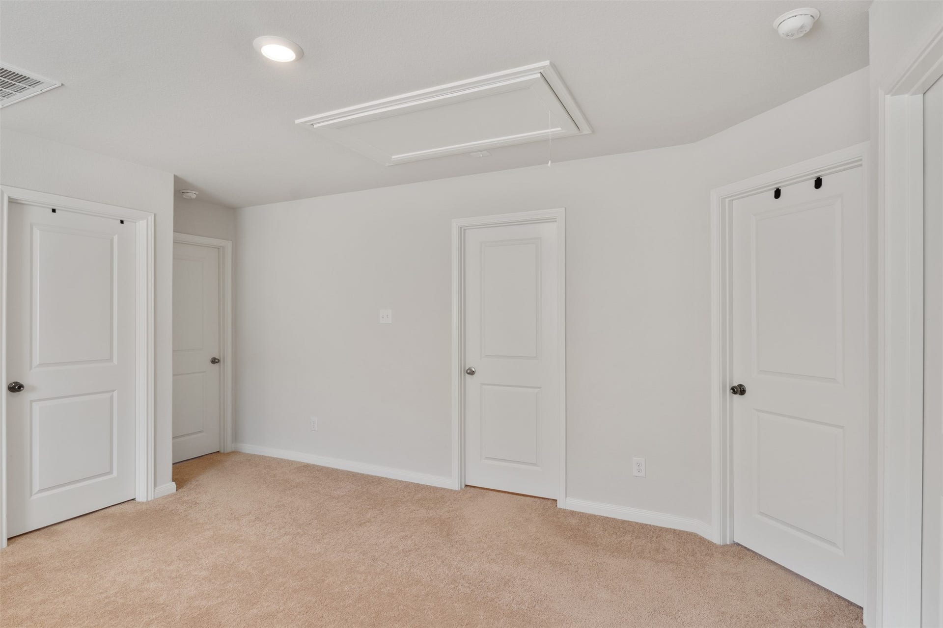 11402 Bright Sun Drive, Houston, TX 77048 All bedrooms upstairs + 2 full bathrooms