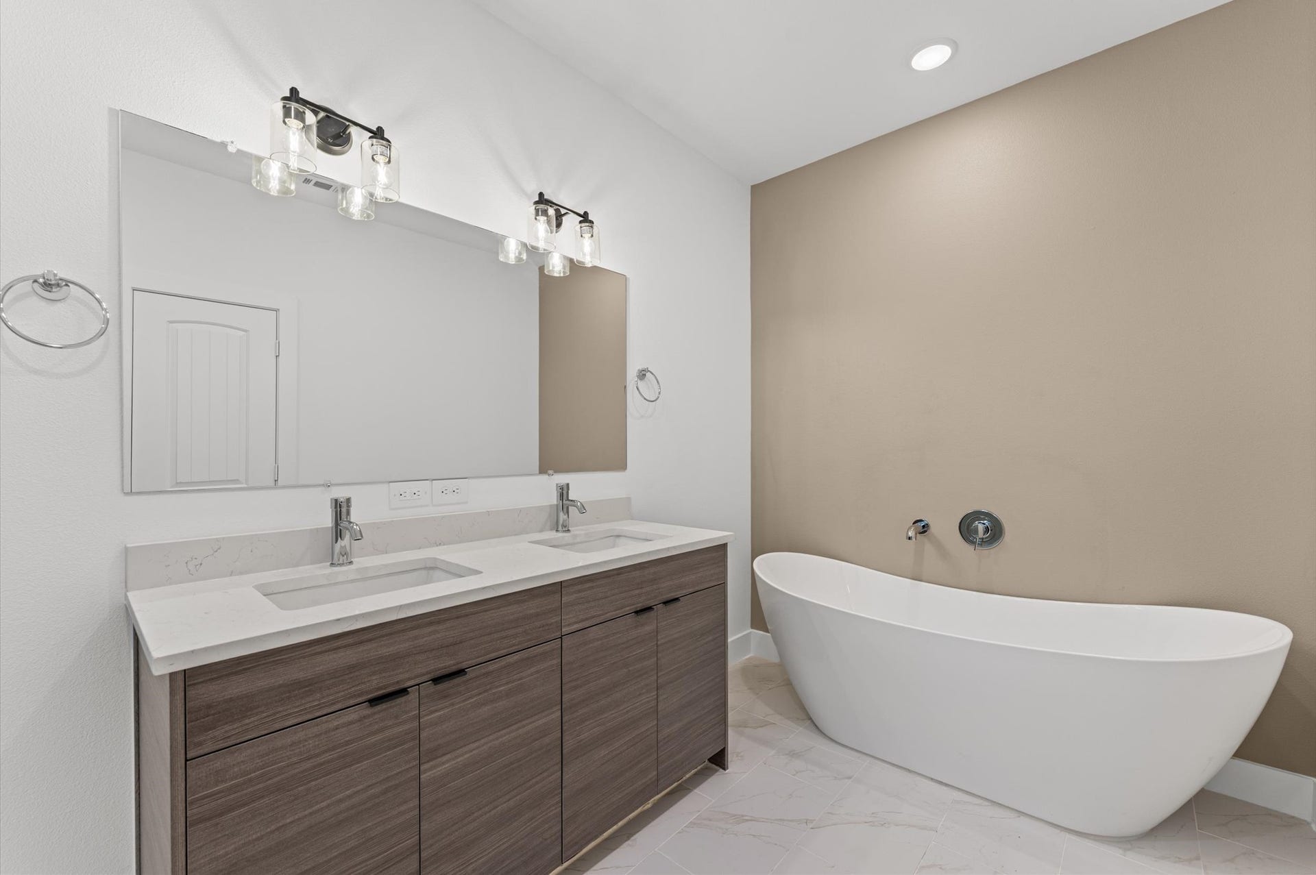 2804 Peacock Green Way, Houston, TX 77047