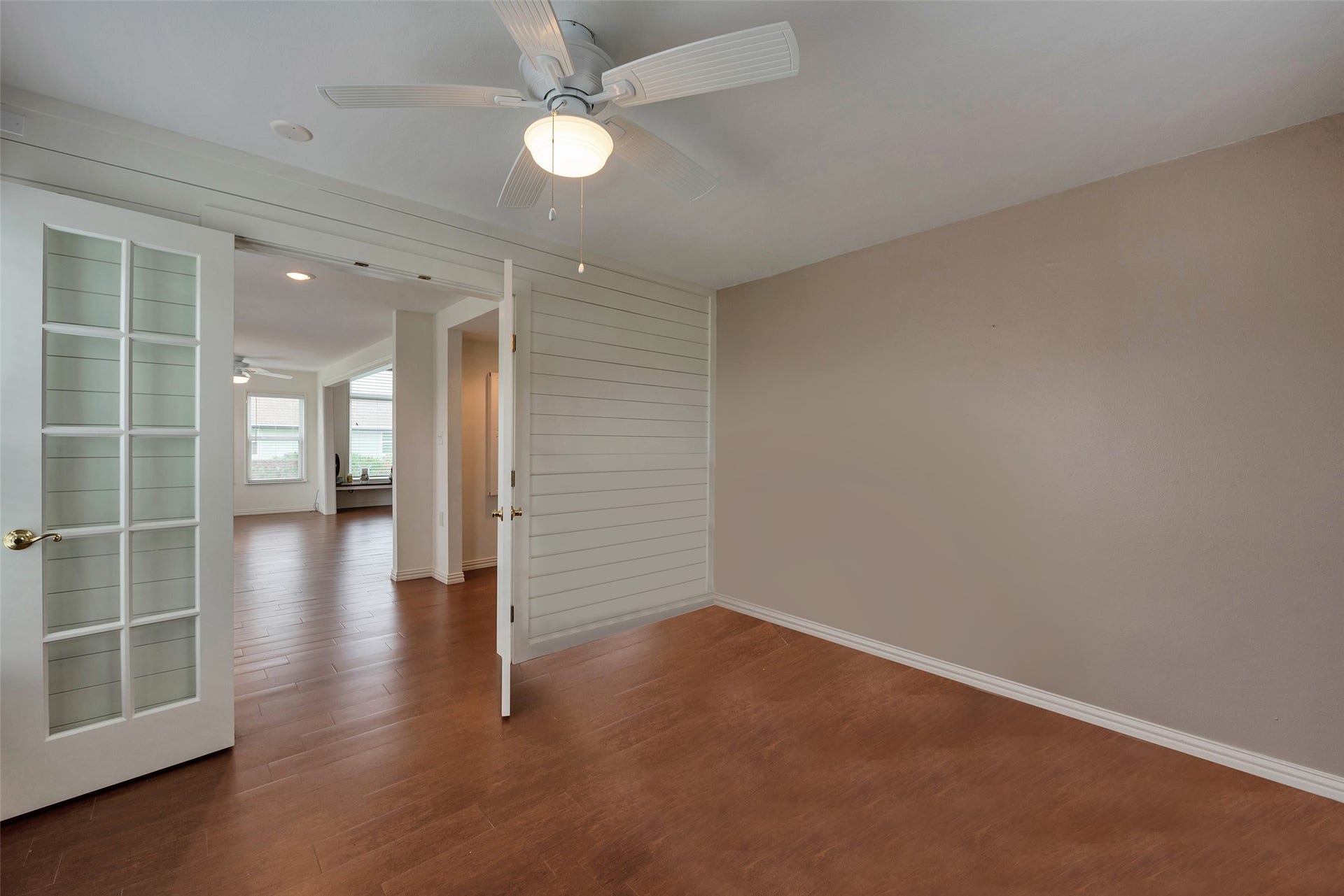 1302 Tiki Drive, Tiki Island, TX 77554