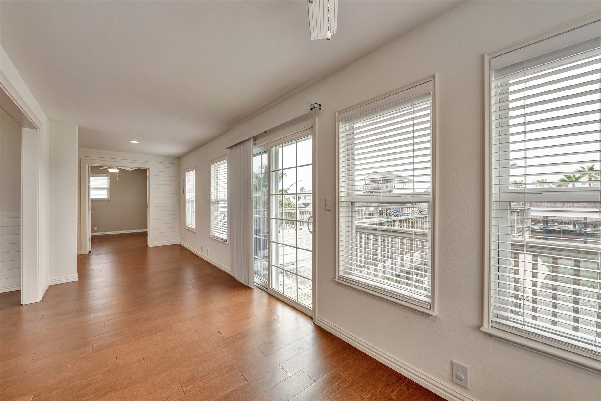 1302 Tiki Drive, Tiki Island, TX 77554