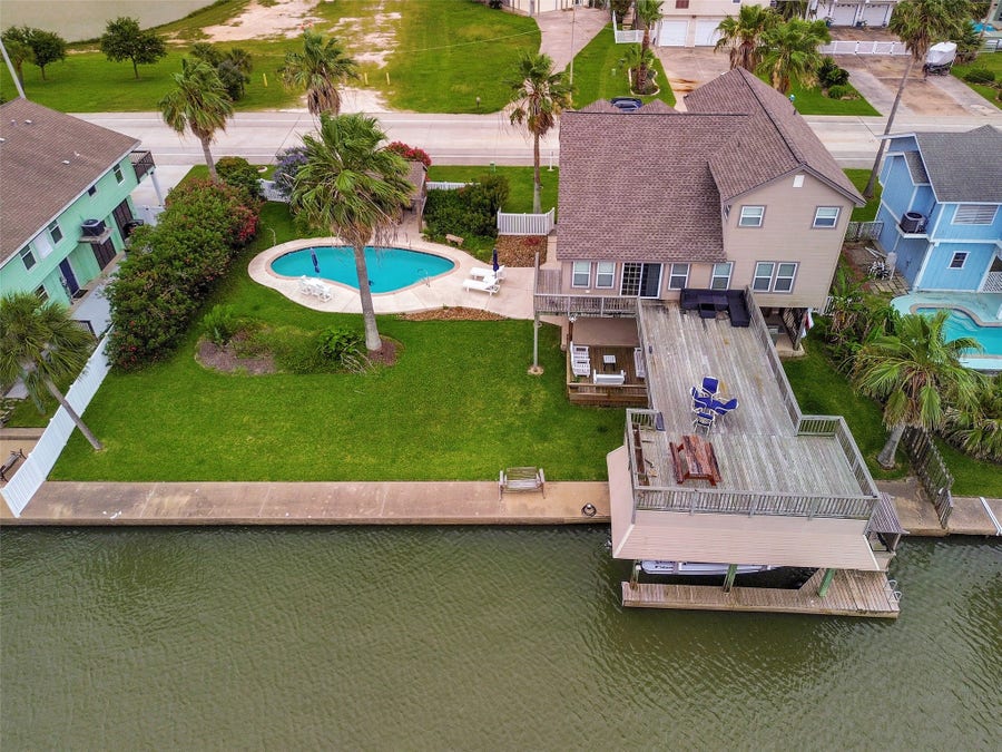 Property photo for 1302 Tiki Drive, Tiki Island, TX