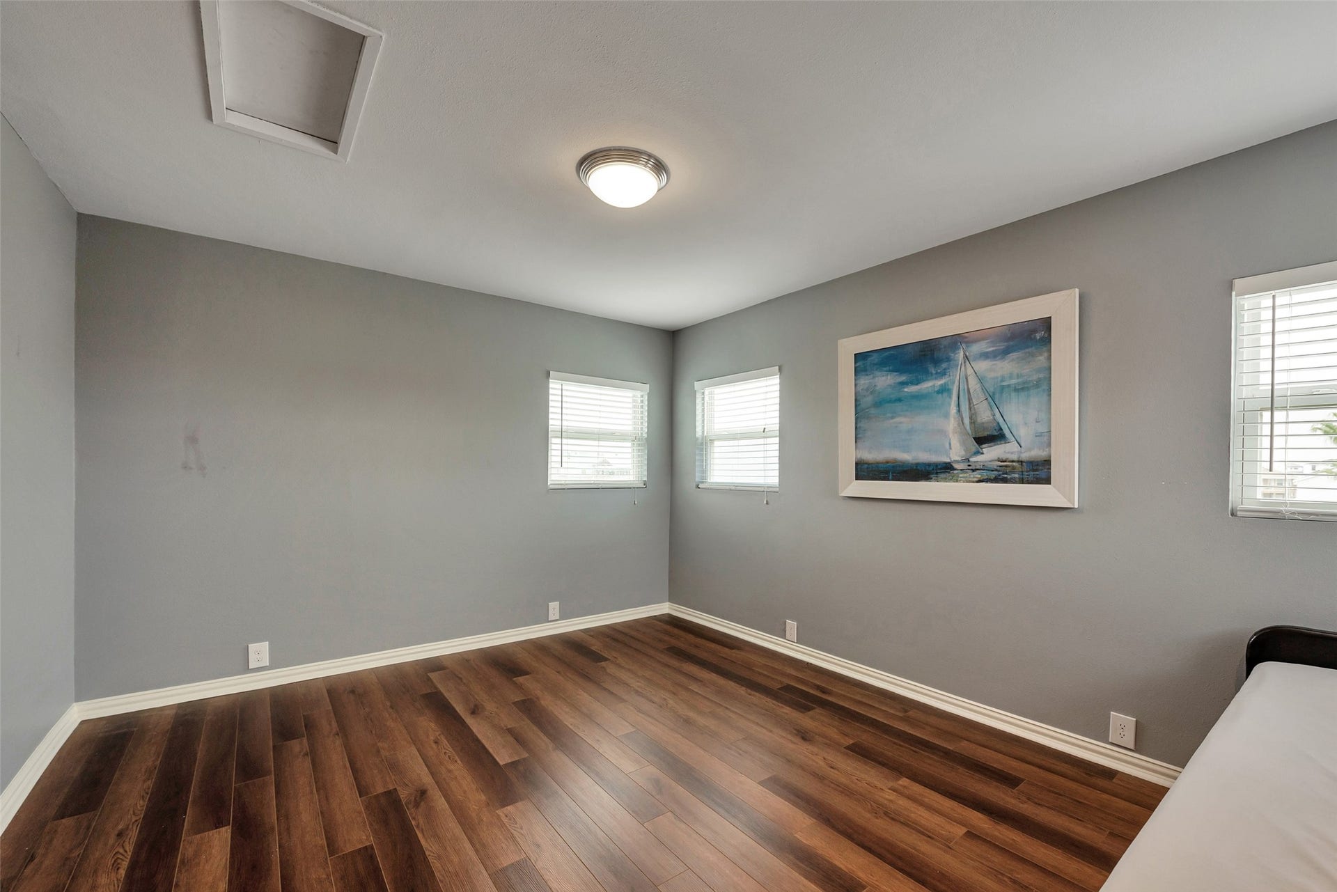1302 Tiki Drive, Tiki Island, TX 77554