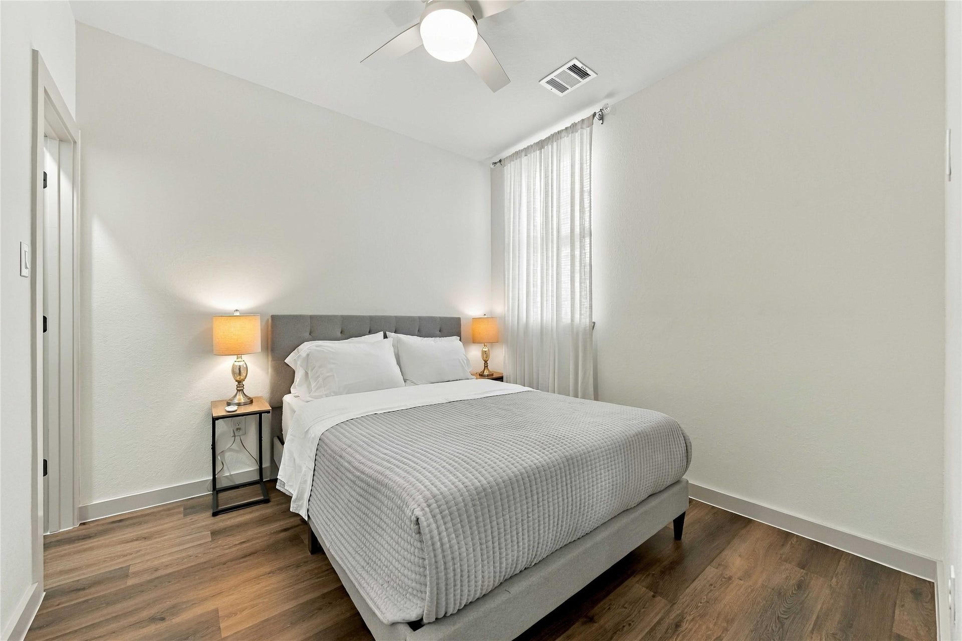 7924 Booker Street, #A-B, Houston, TX 77028 7924 Booker Street, #A-B, Houston, TX 77028