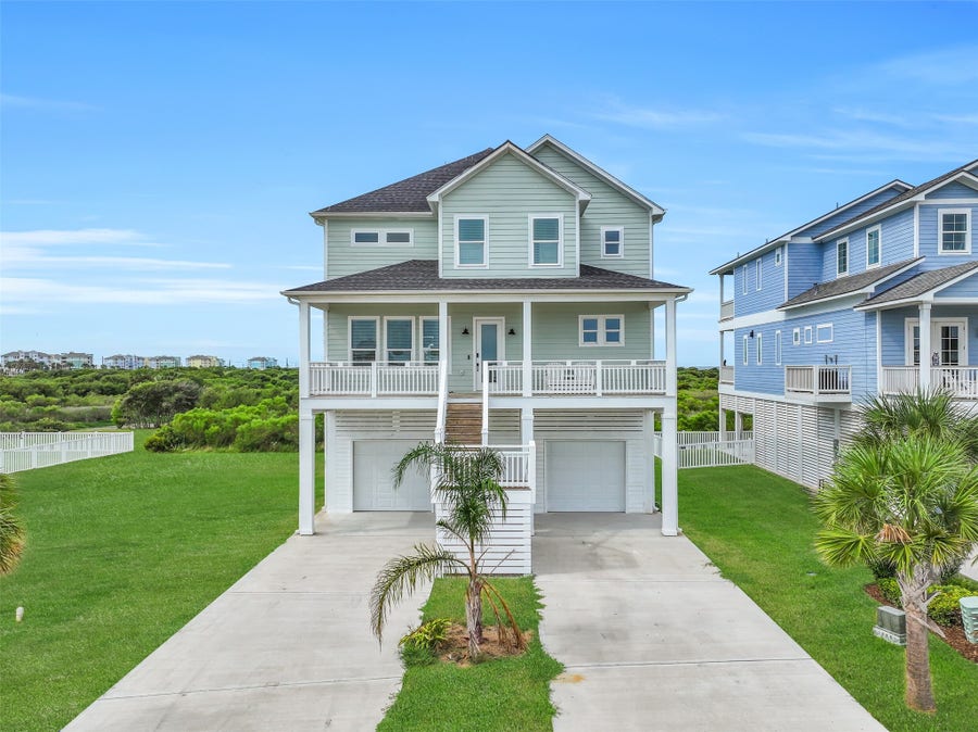 Property photo for 25943 Bay Breeze Drive, Galveston, TX