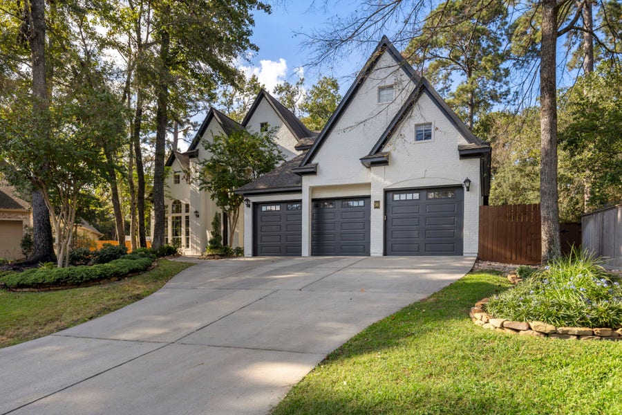 Property photo for 90 W Horizon Ridge Place, Spring, TX