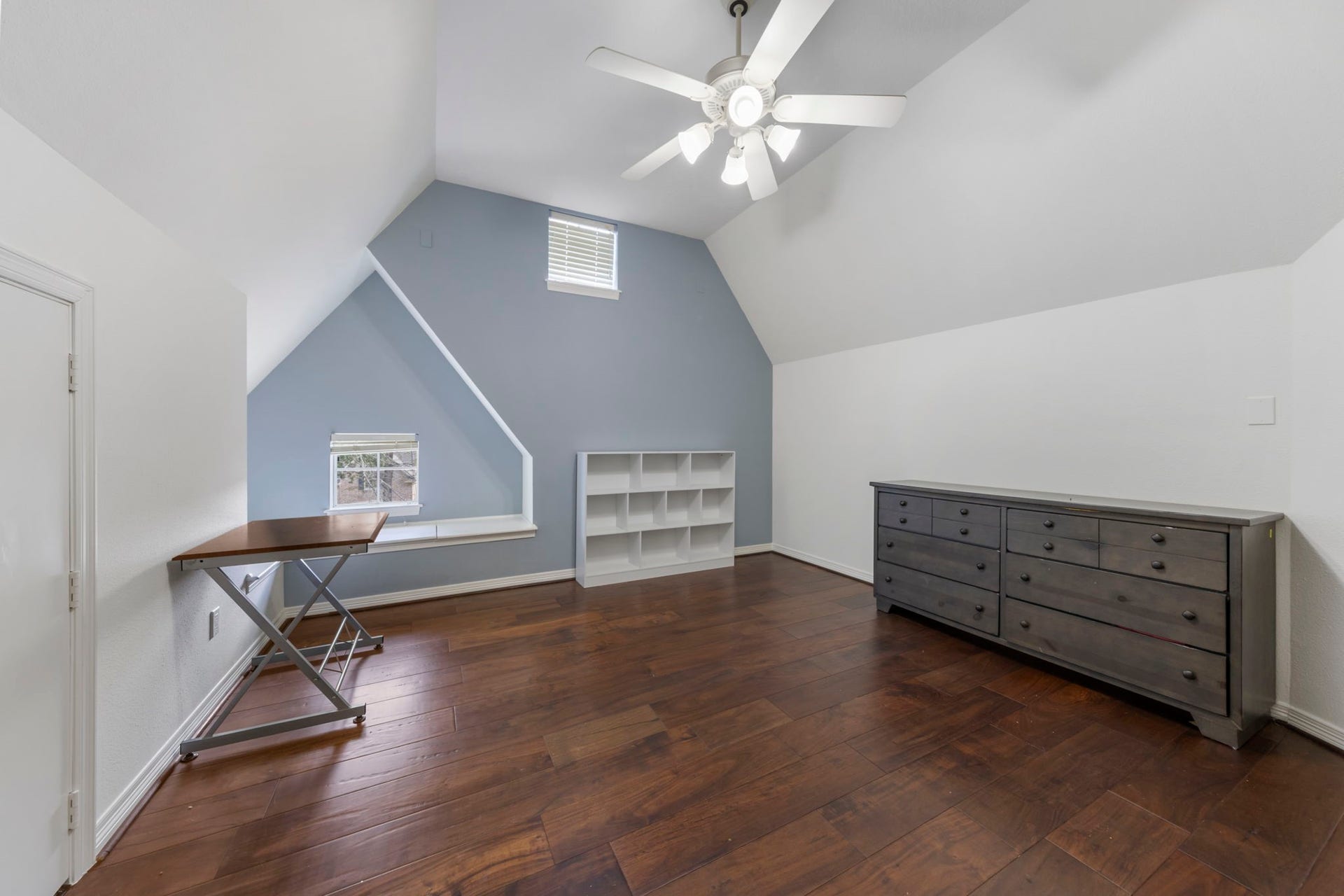 90 W Horizon Ridge Place, Spring, TX 77381 The hidden room provides a versatile space to suit your needs, whether as a homework area, children's playroom, crafting space, or a second home officethe possibilities are endless!