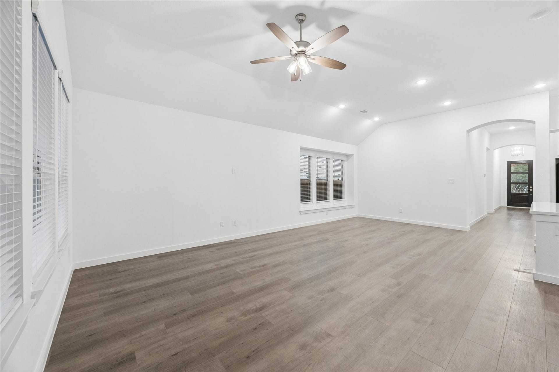 7914 Pershing Avenue, Magnolia, TX 77354 7914 Pershing Avenue, Magnolia, TX 77354