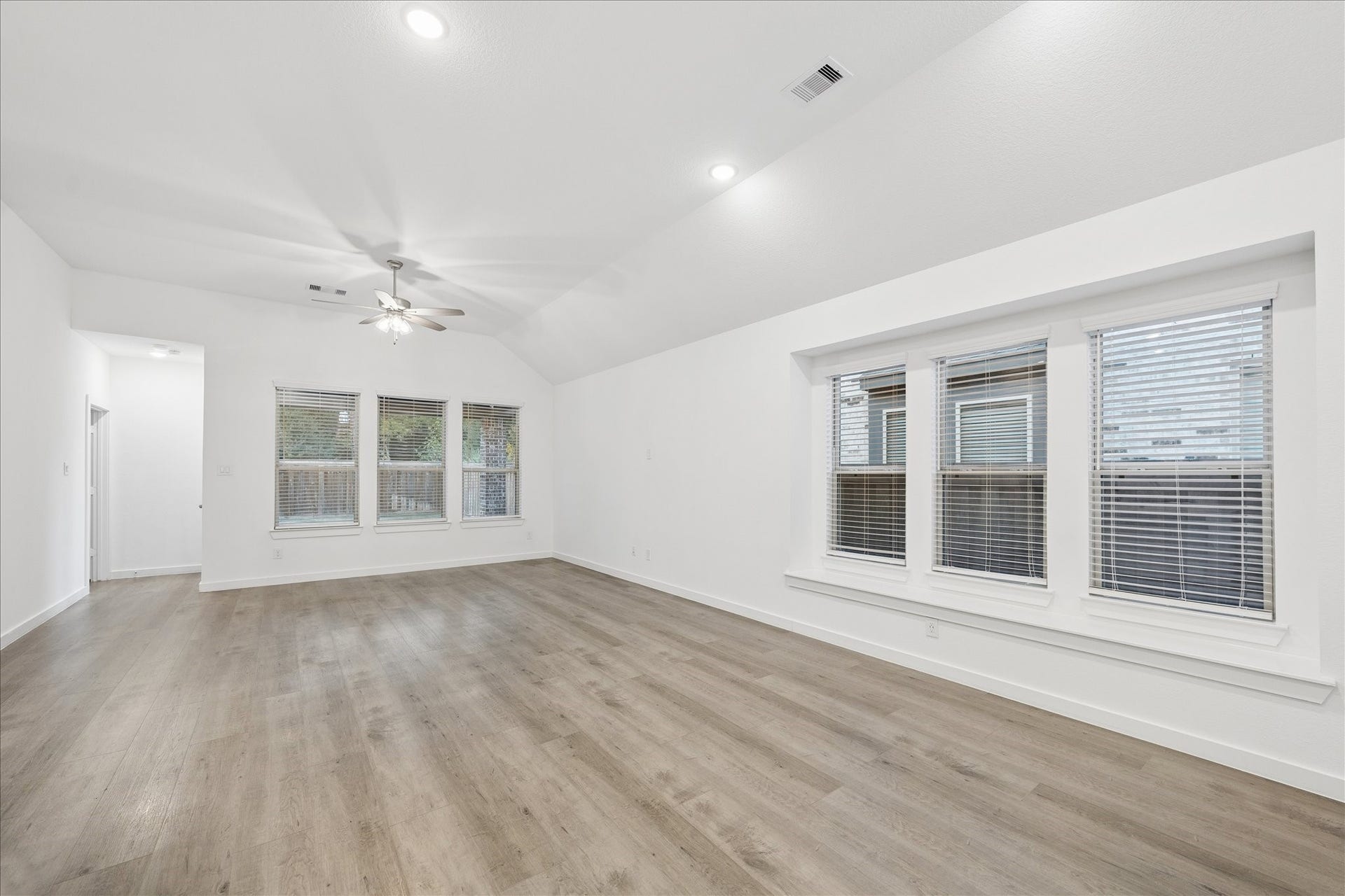 7914 Pershing Avenue, Magnolia, TX 77354 7914 Pershing Avenue, Magnolia, TX 77354