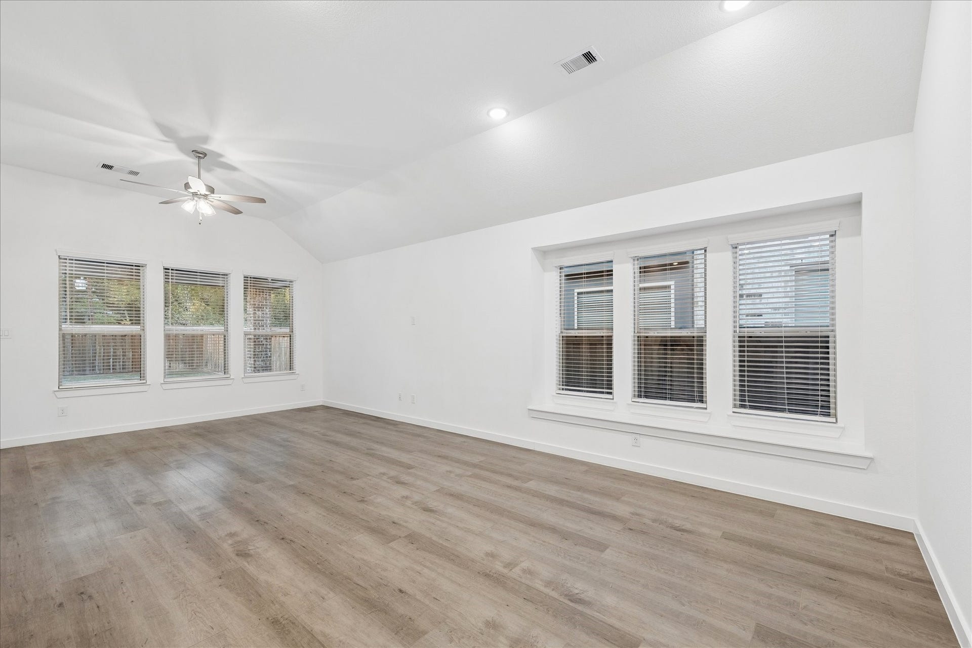 7914 Pershing Avenue, Magnolia, TX 77354 7914 Pershing Avenue, Magnolia, TX 77354