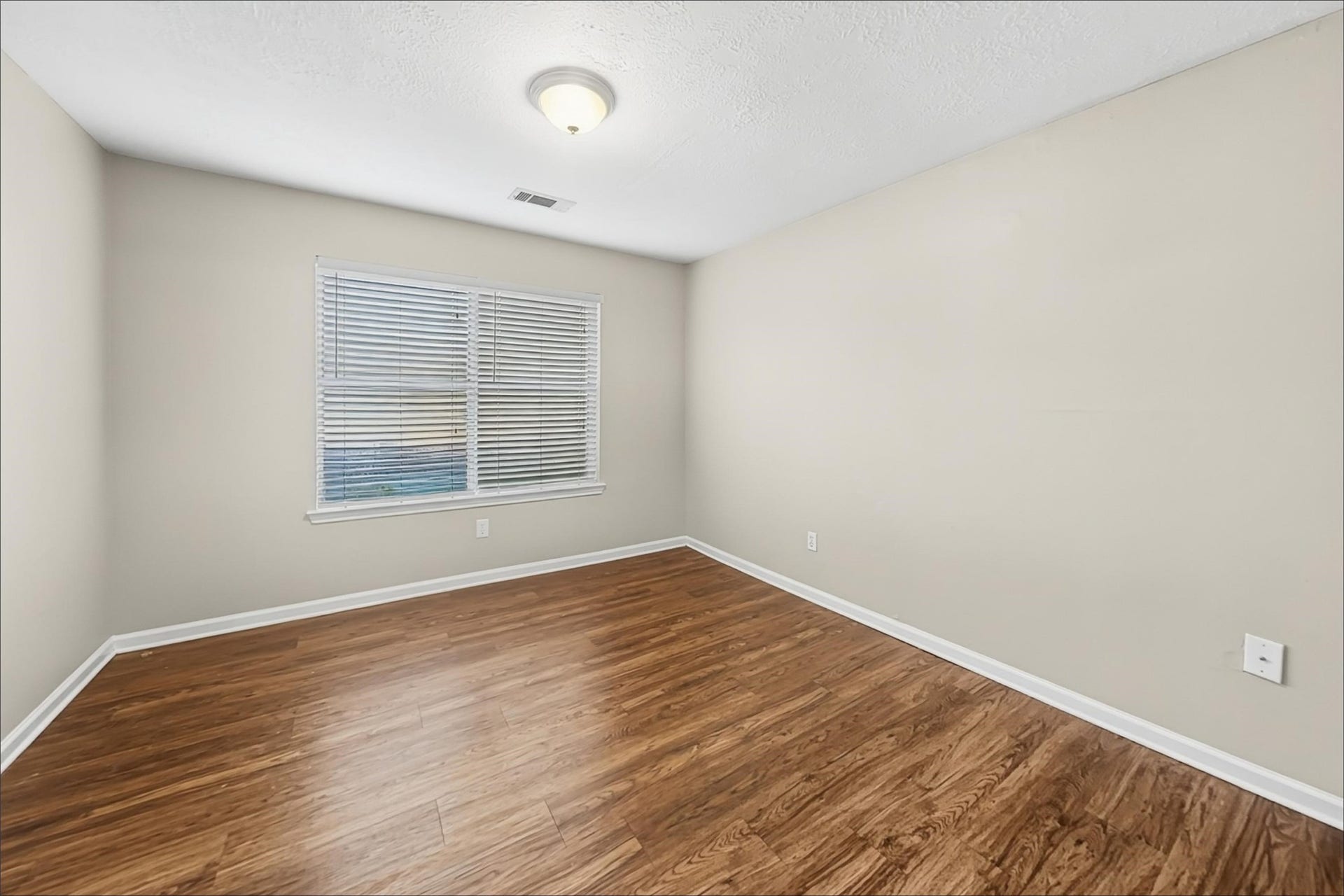 1423 Hunter Green Lane, Fresno, TX 77545 1423 Hunter Green Lane, Fresno, TX 77545