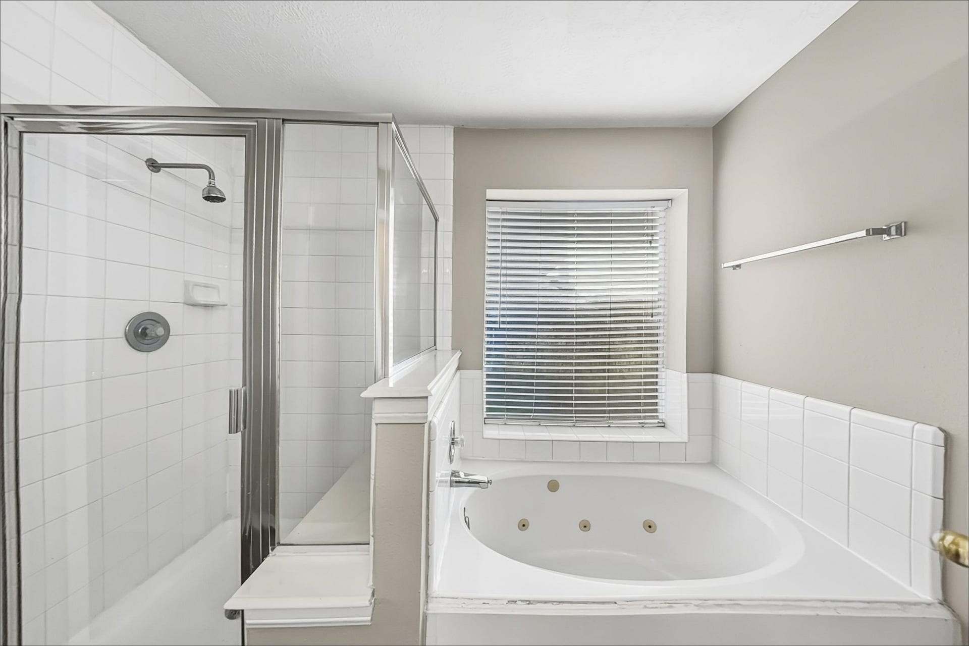 1423 Hunter Green Lane, Fresno, TX 77545 1423 Hunter Green Lane, Fresno, TX 77545