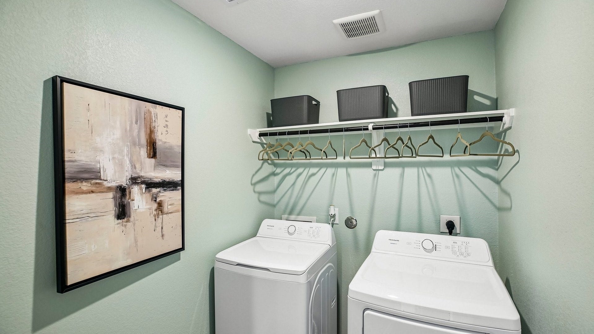 833 Gran Torino Drive, Houston, TX 77047 833 Gran Torino Drive, Houston, TX 77047