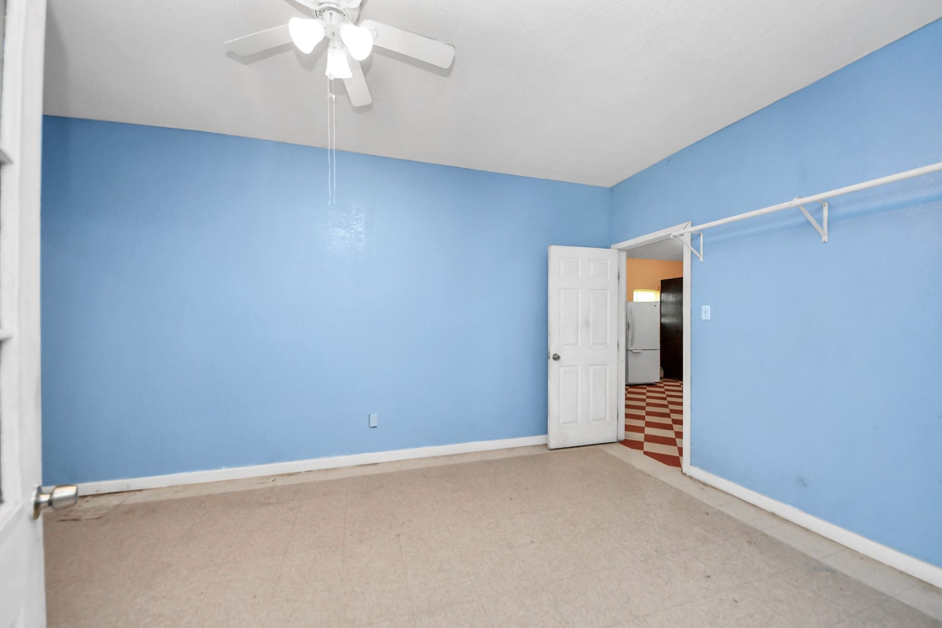 694 County Road 941, Alvin, TX 77511 694 County Road 941, Alvin, TX 77511