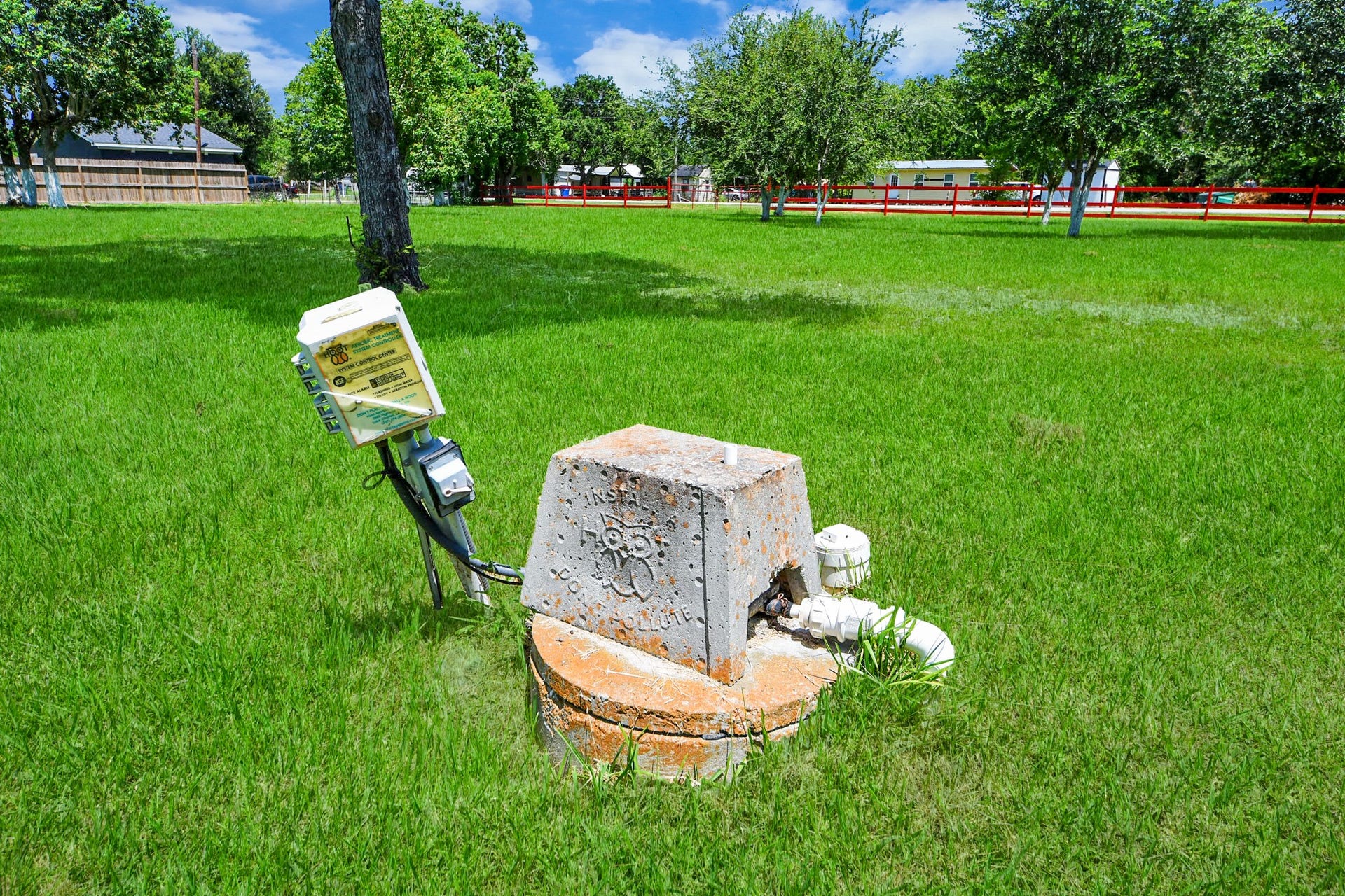 694 County Road 941, Alvin, TX 77511 694 County Road 941, Alvin, TX 77511
