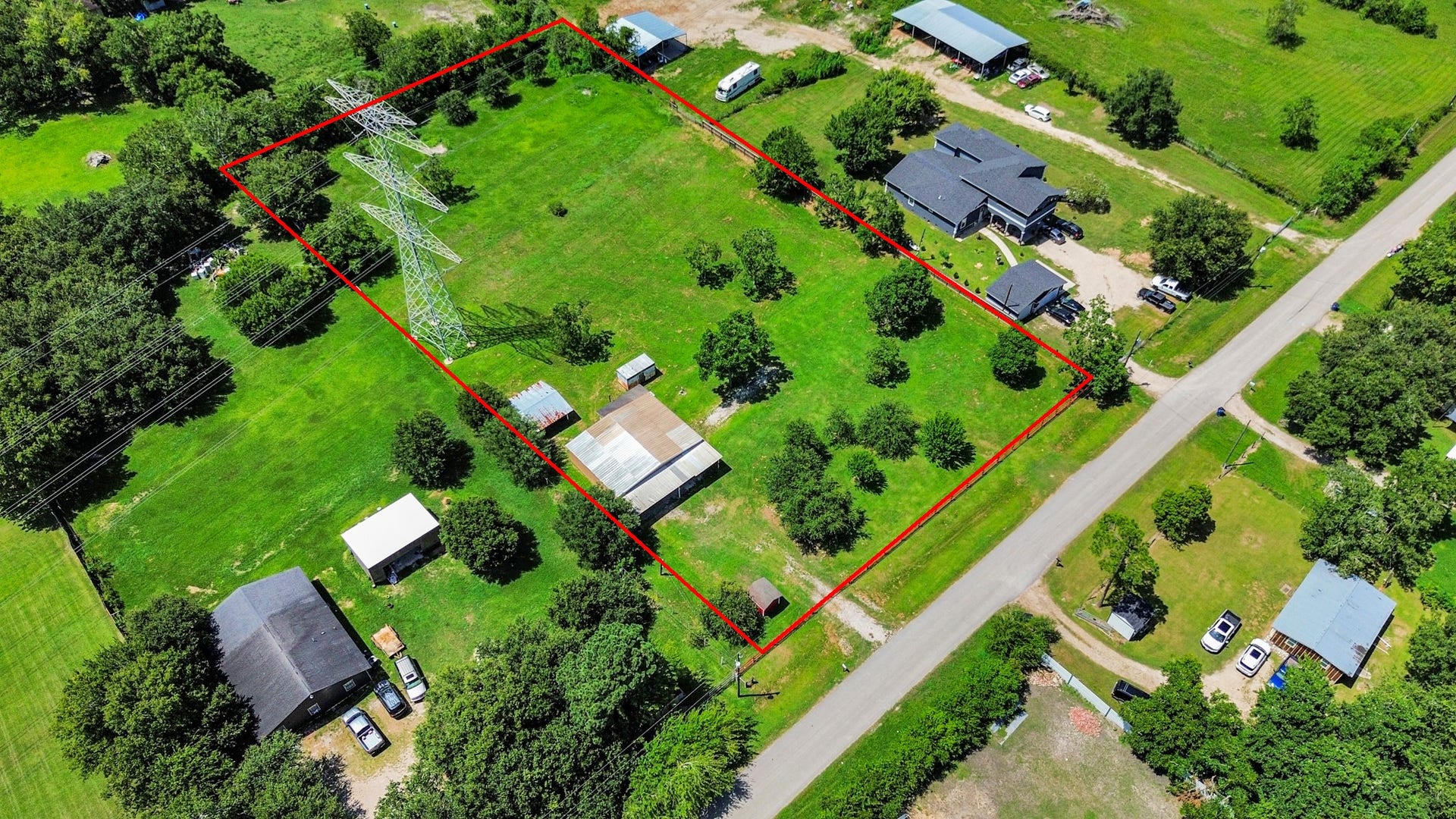 694 County Road 941, Alvin, TX 77511 694 County Road 941, Alvin, TX 77511