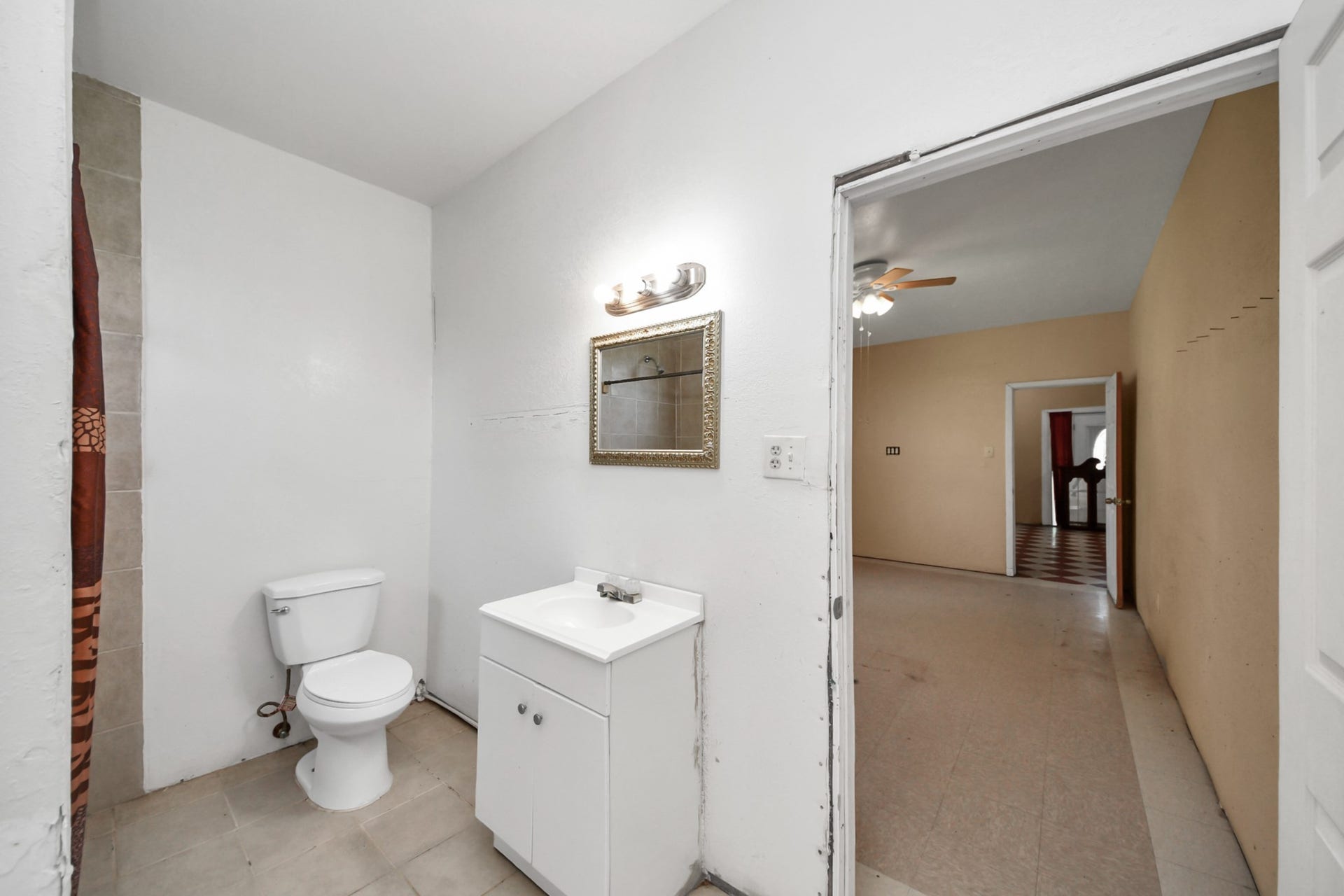 694 County Road 941, Alvin, TX 77511 694 County Road 941, Alvin, TX 77511