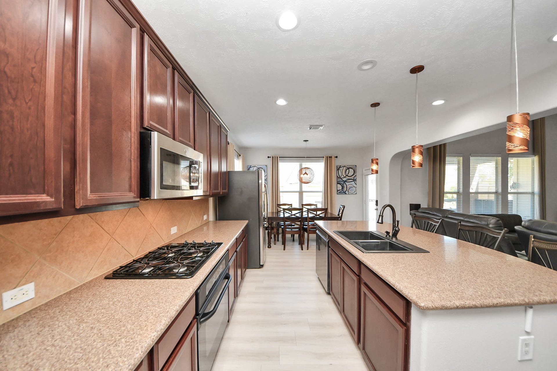 10810 Lake Raven Court, Cypress, TX 77433 Kitchen