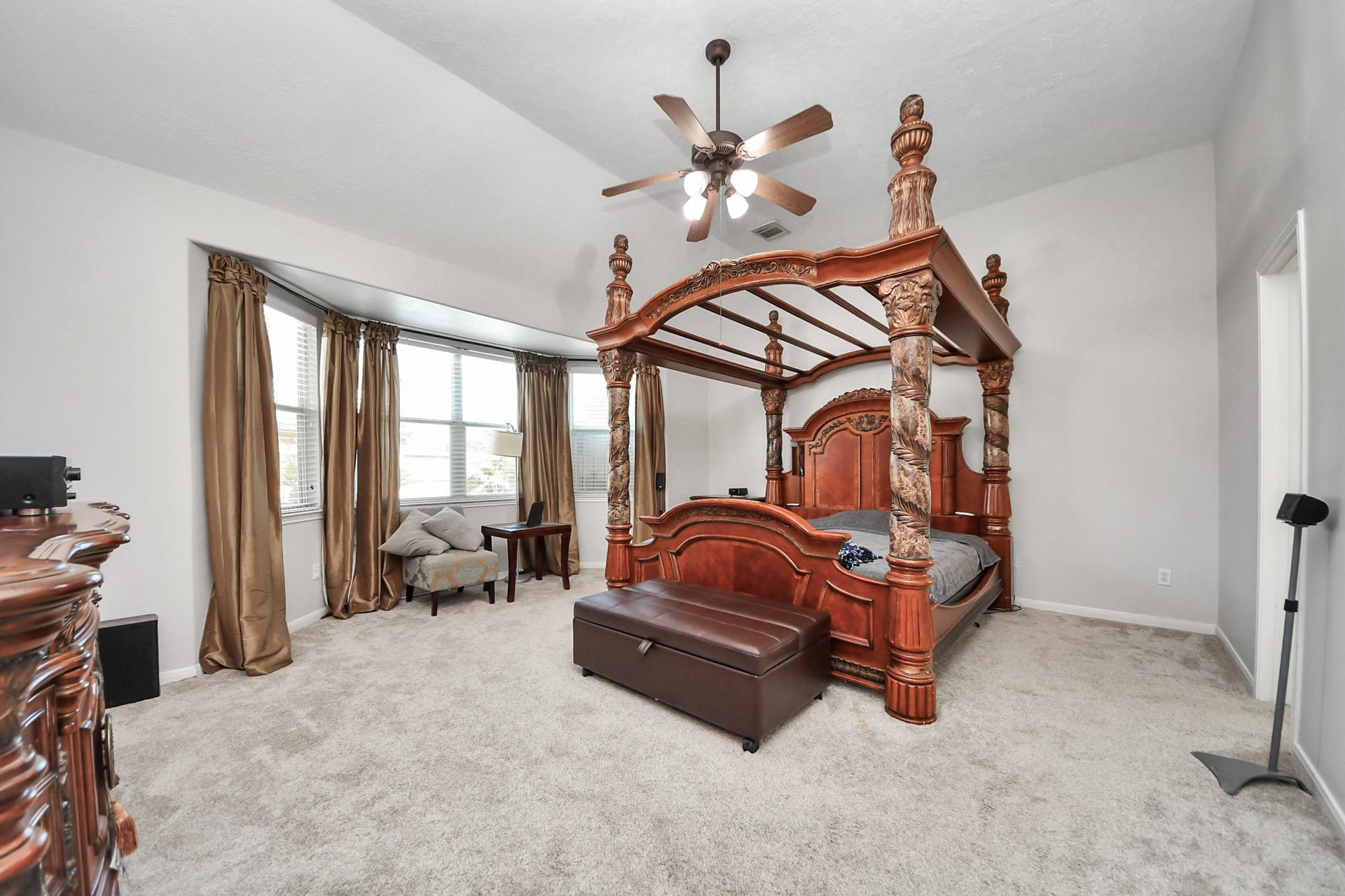 10810 Lake Raven Court, Cypress, TX 77433 Primary Bedroom
