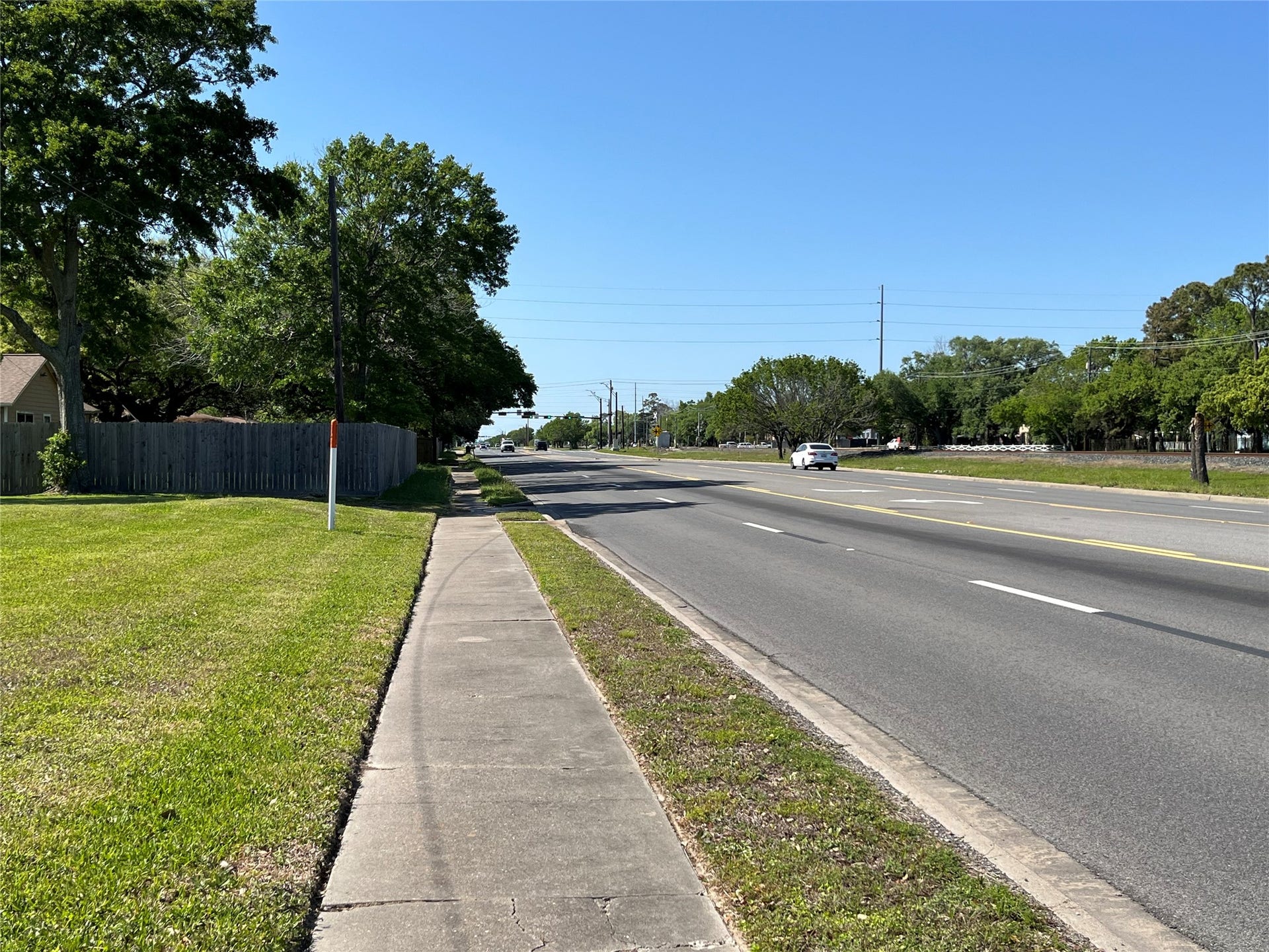 1000 DELMAR, La Marque, TX 77591 1000 DELMAR, La Marque, TX 77591