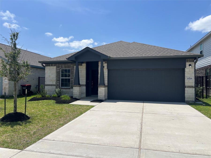 Property photo for 15219 Faushard Lane, Houston, TX