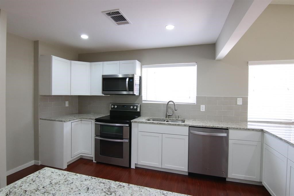 10503 Stockman Lane, Sugar Land, TX 77498 10503 Stockman Lane, Sugar Land, TX 77498