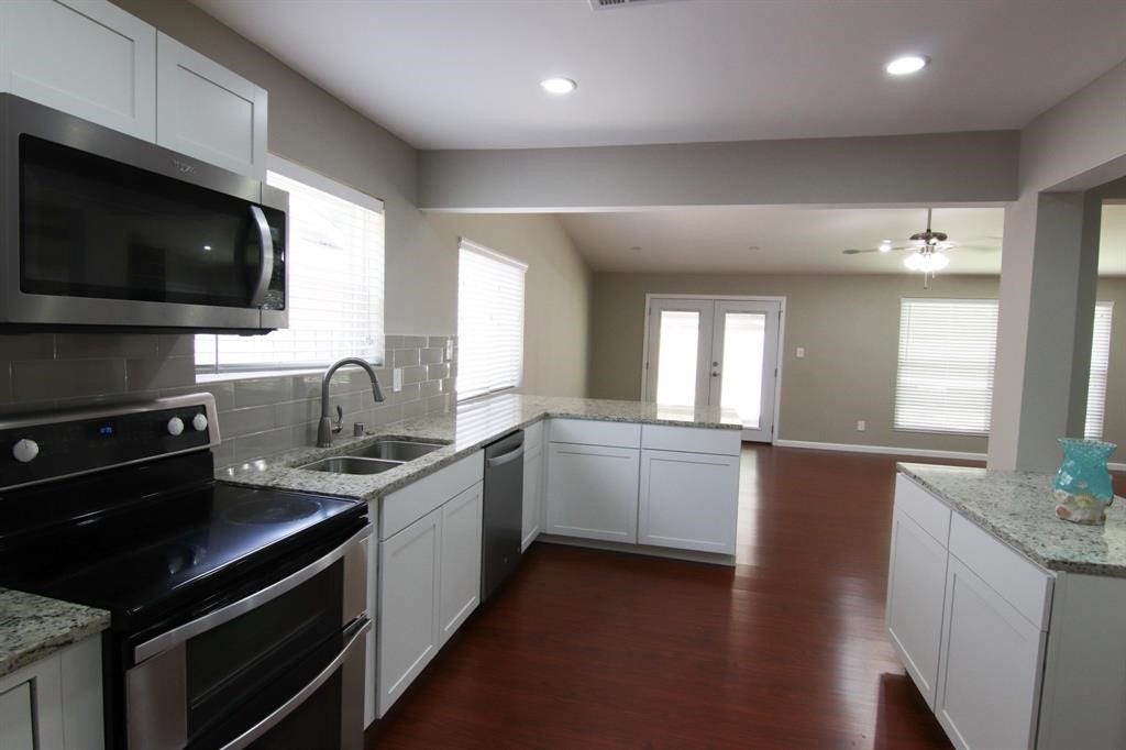 10503 Stockman Lane, Sugar Land, TX 77498 10503 Stockman Lane, Sugar Land, TX 77498