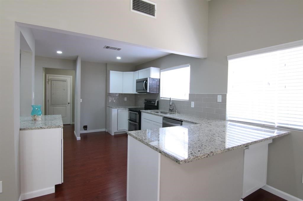 10503 Stockman Lane, Sugar Land, TX 77498 10503 Stockman Lane, Sugar Land, TX 77498