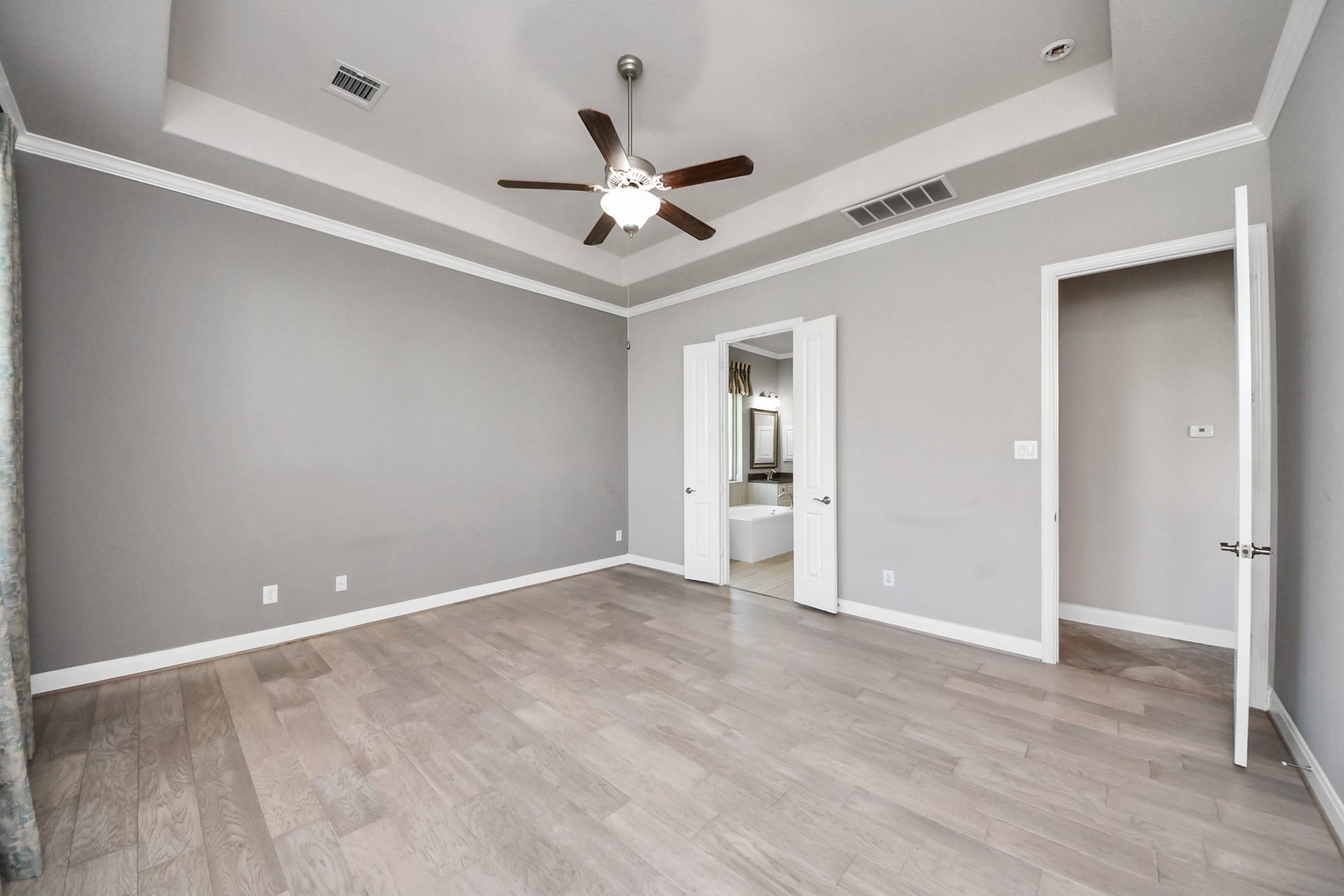 1902 Zillah Wheat Dr, Rosenberg, TX 77469 Primary Bedroom