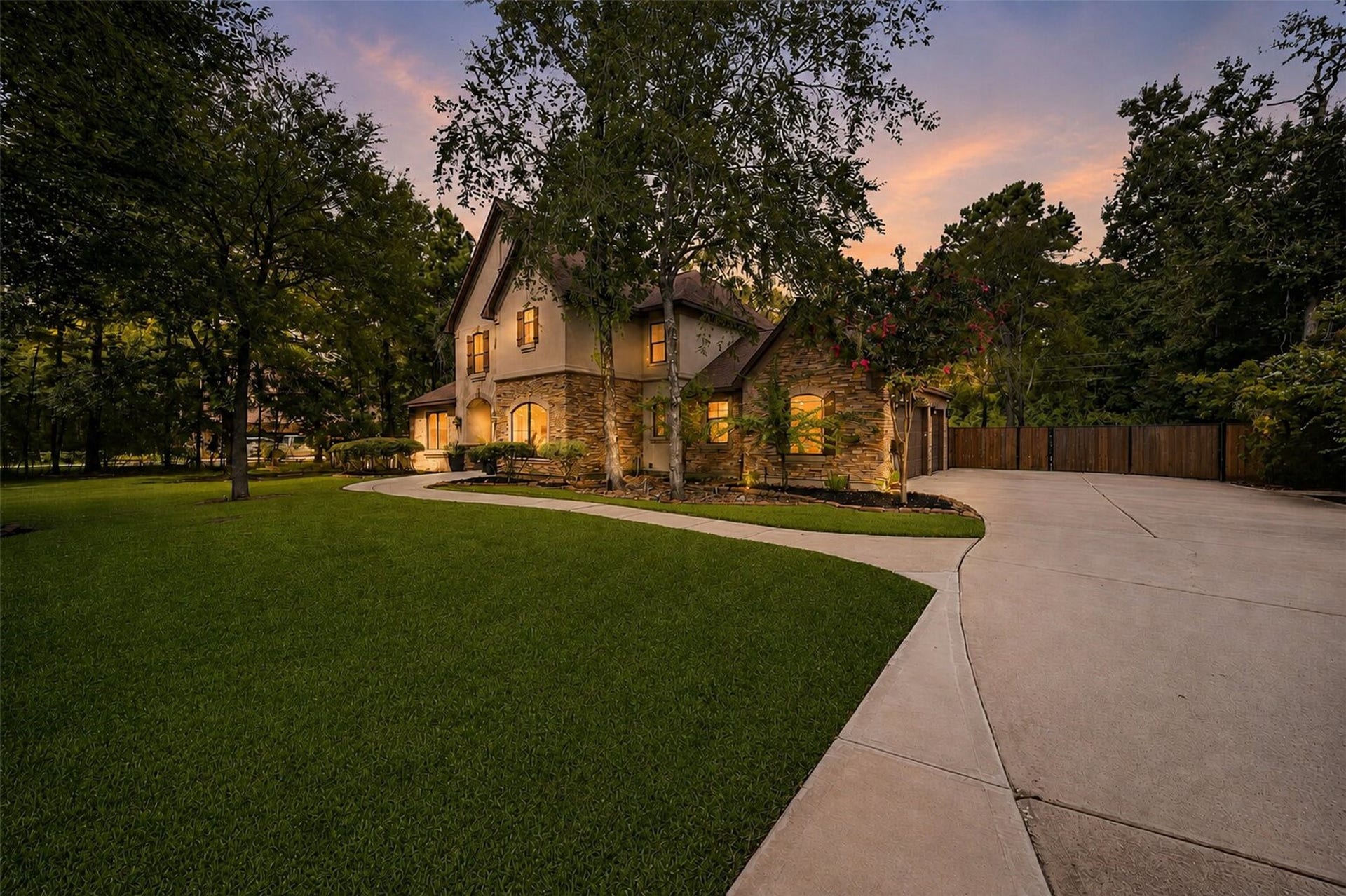 10410 Clubhouse Circle, Magnolia, TX 77354 10410 Clubhouse Circle, Magnolia, TX 77354