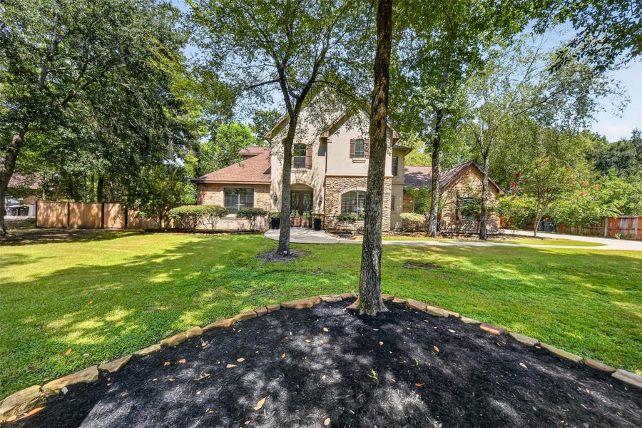 Property photo for 10410 Clubhouse Circle, Magnolia, TX