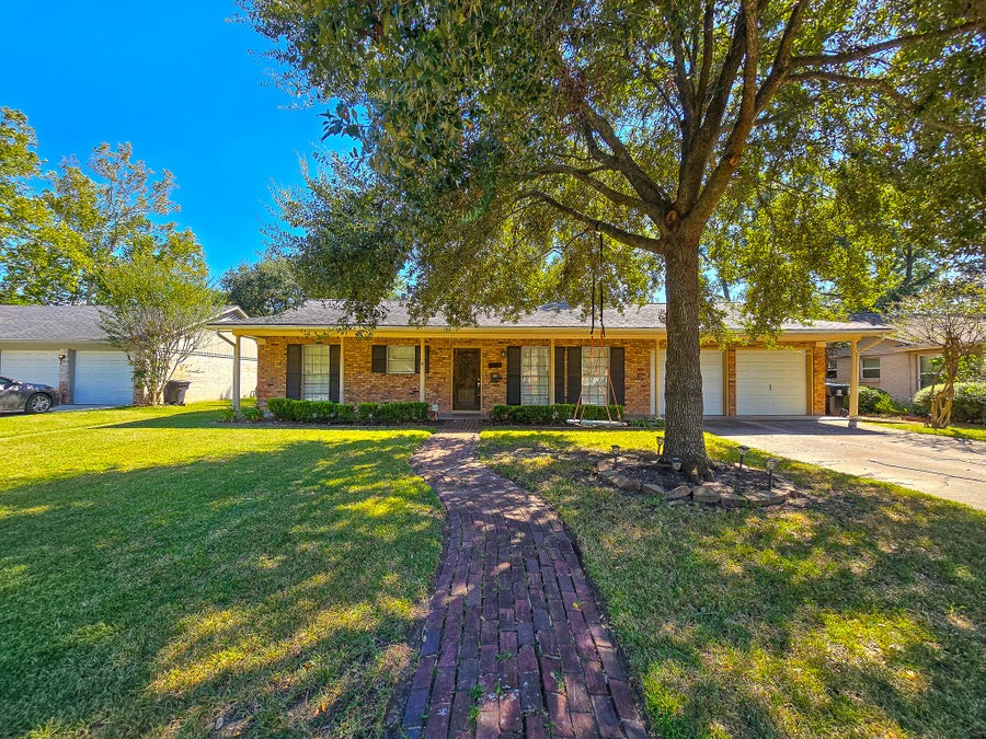 Property photo for 9507 Meadowbriar Lane, Houston, TX