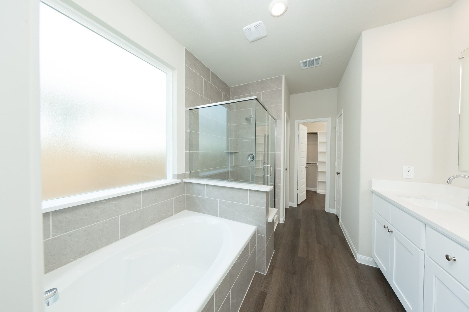 3025 Mustang Grove Way, Brookshire, TX 77423 3025 Mustang Grove Way, Brookshire, TX 77423
