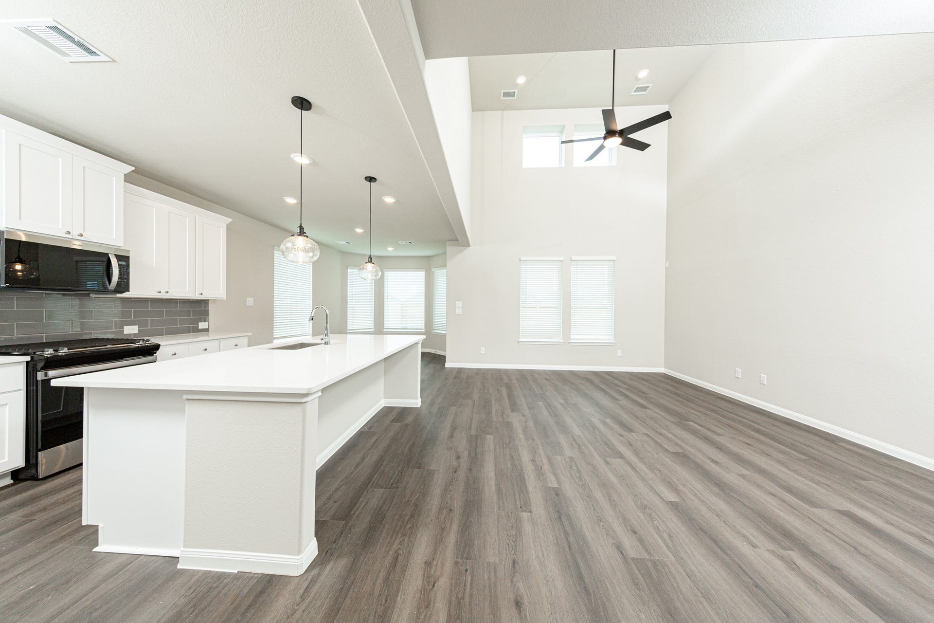 3025 Mustang Grove Way, Brookshire, TX 77423 3025 Mustang Grove Way, Brookshire, TX 77423