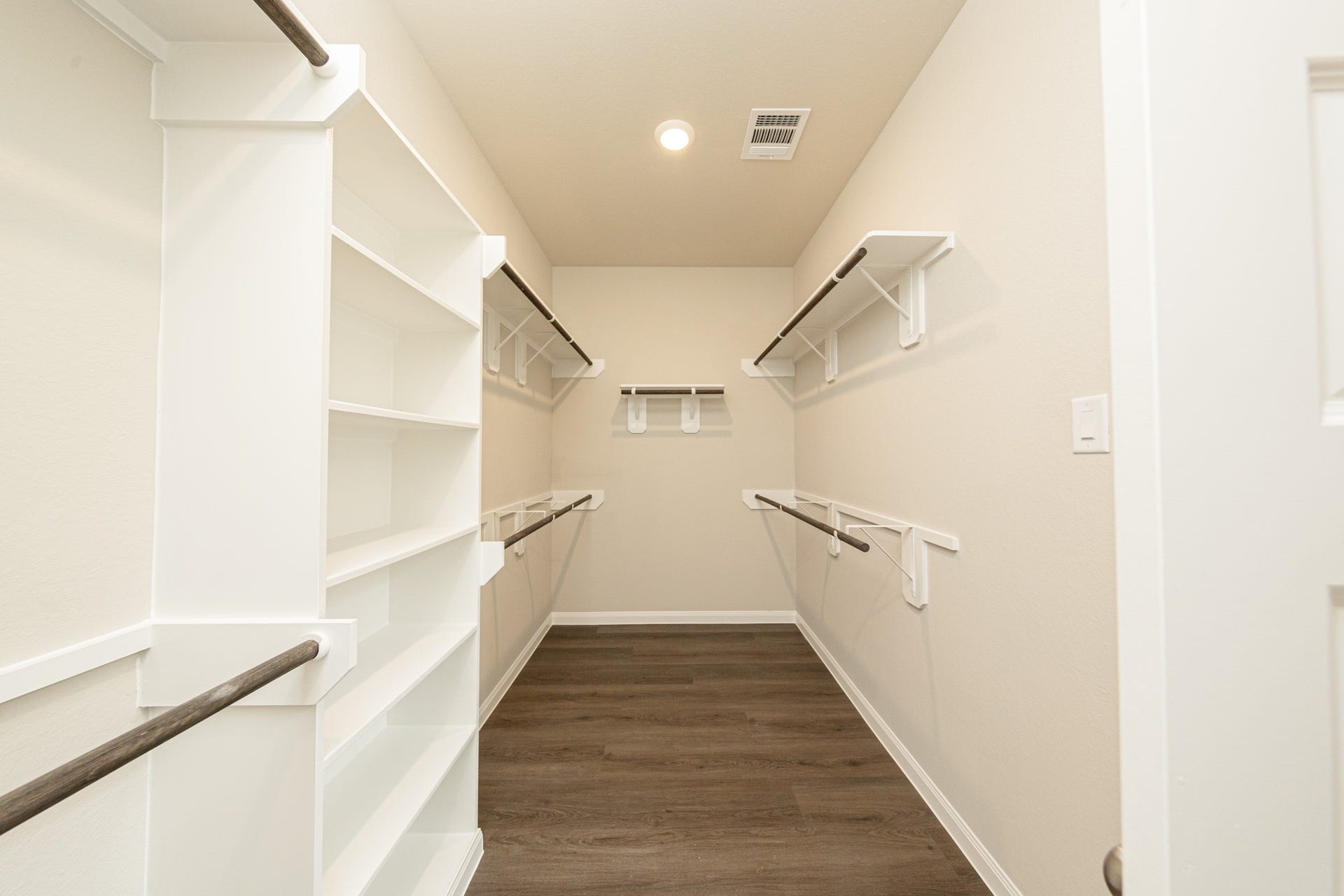 3025 Mustang Grove Way, Brookshire, TX 77423 3025 Mustang Grove Way, Brookshire, TX 77423